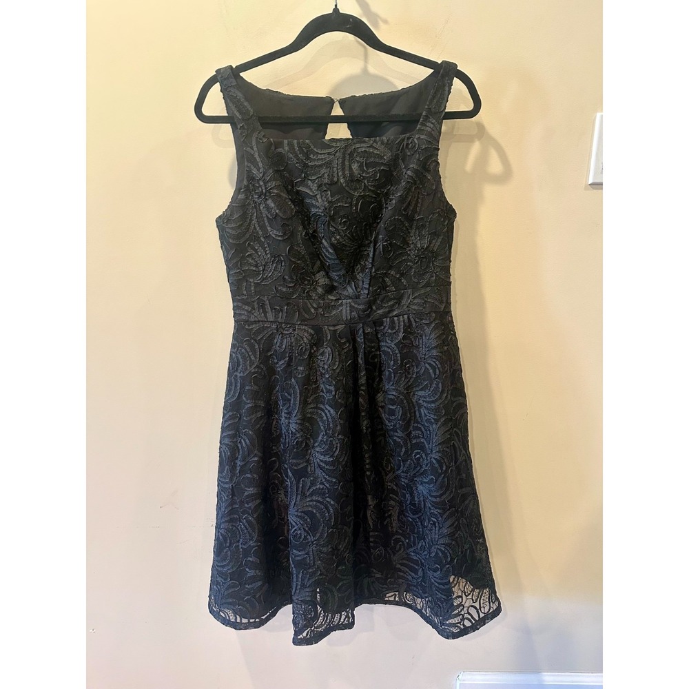 Truly Zac Posen Soutache Dress Sleeveless Black Floral Size 10 Fit and Flare